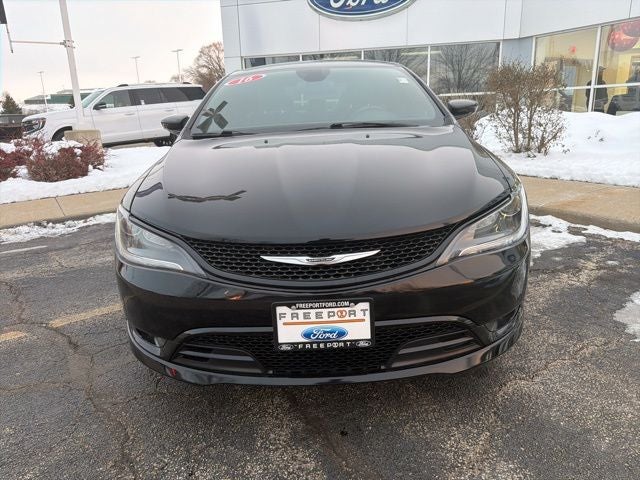 2016 Chrysler 200 S