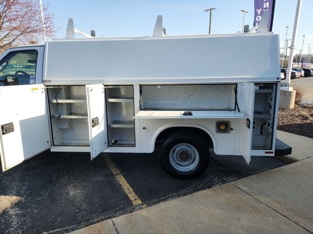 2016 Ford E-350SD Base Cutaway