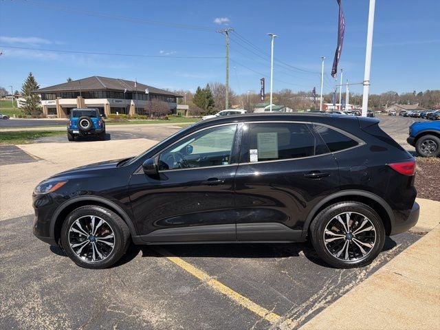 2021 Ford Escape Hybrid SE