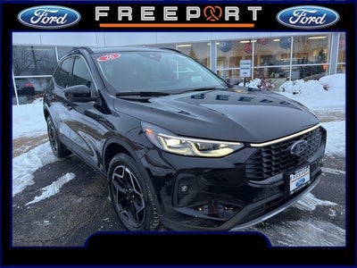 2026 Ford Escape Platinum