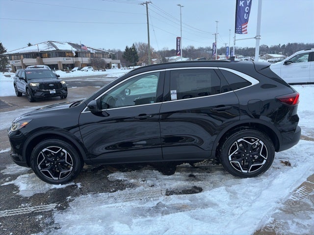 2026 Ford Escape Platinum