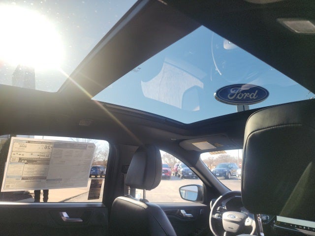 2025 Ford Escape ST-Line Select