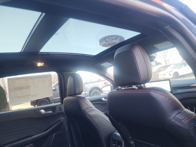 2025 Ford Escape ST-Line Elite