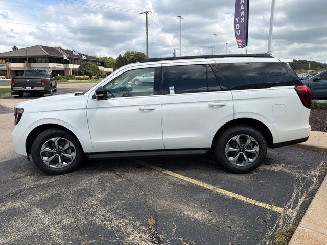 2027 Ford Expedition Active