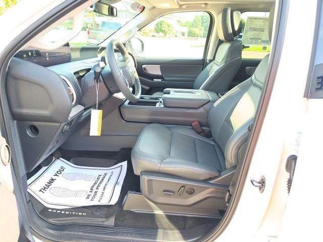 2027 Ford Expedition Active