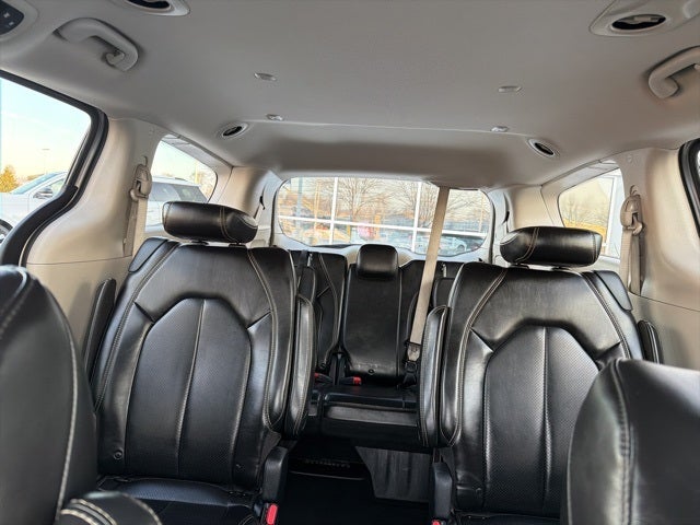 2020 Chrysler Voyager LXI