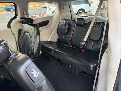 2020 Chrysler Voyager LXI