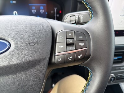 2025 Ford Maverick Lobo Standard