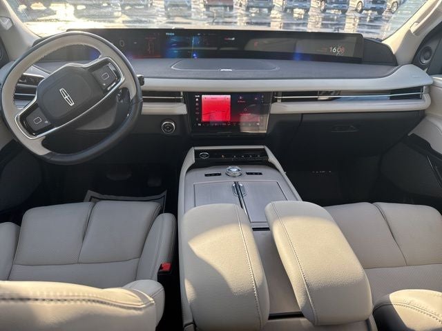 2025 Lincoln Navigator L Reserve