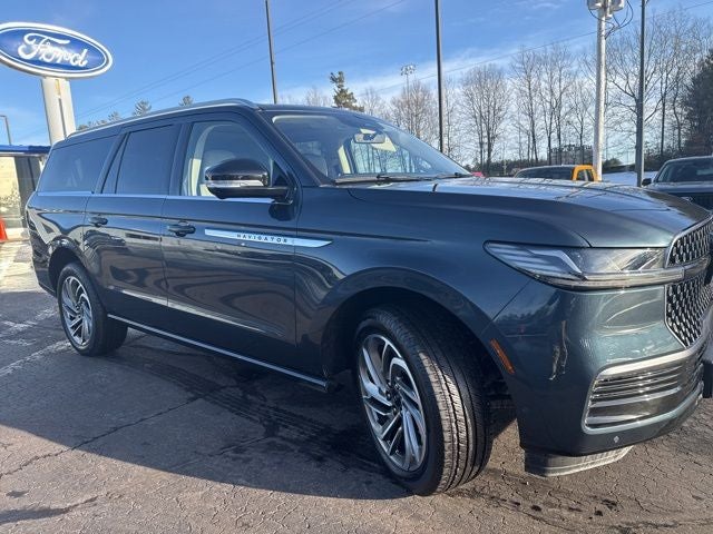 2025 Lincoln Navigator L Reserve