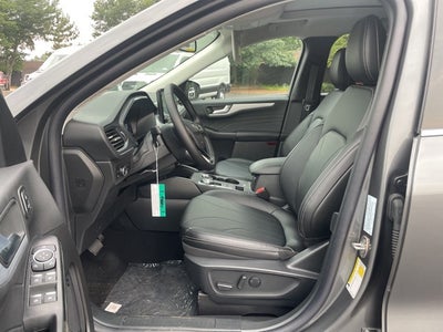 2025 Ford Escape Plug-In Hybrid Base