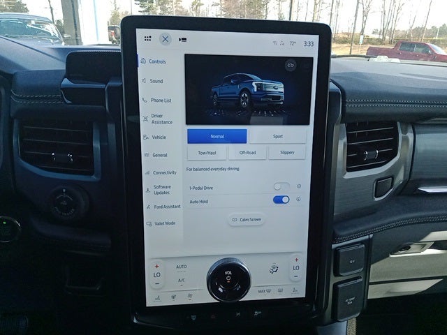 2025 Ford F-150 Lightning Flash