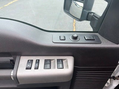2016 Ford F-350SD Lariat DRW