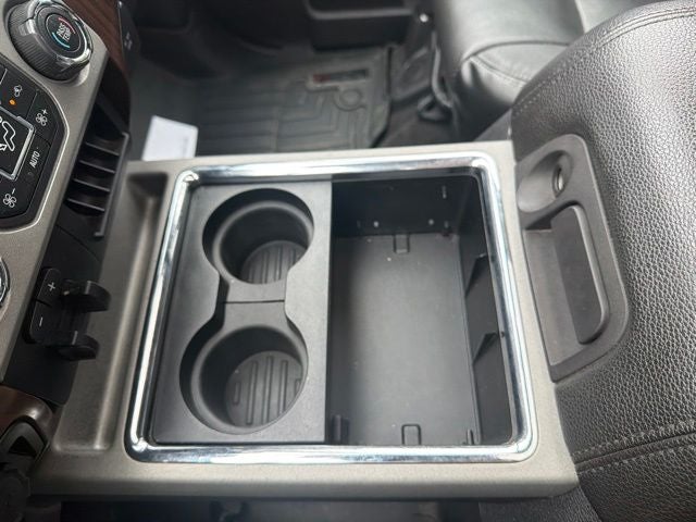 2016 Ford F-350SD Lariat DRW