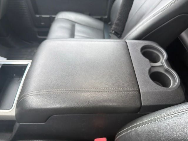2016 Ford F-350SD Lariat DRW