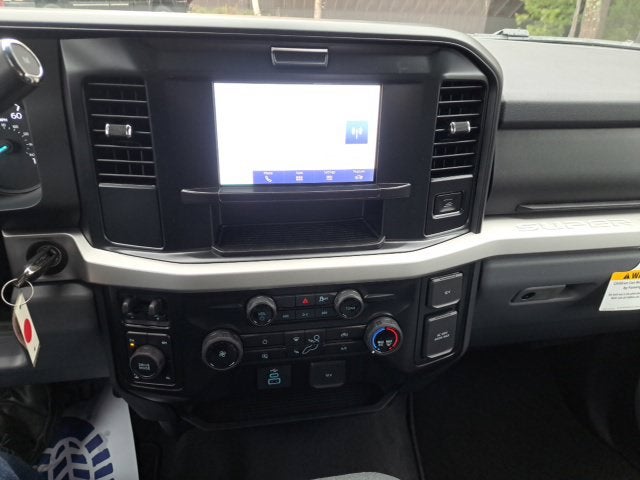 2027 Ford F-350SD XLT