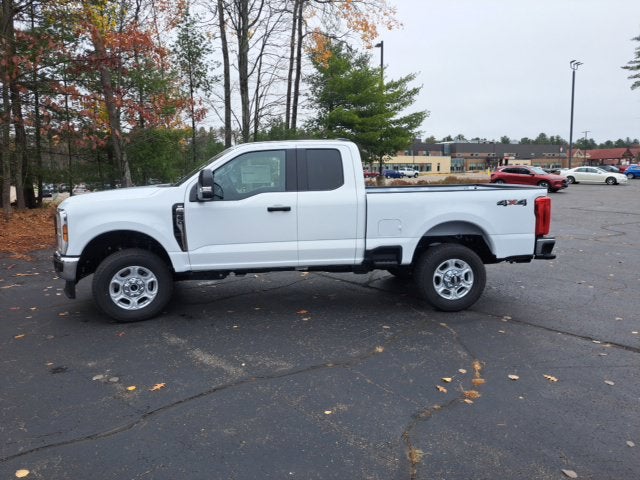 2027 Ford F-350SD XLT