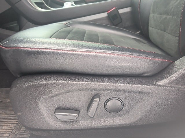 2022 Ford Edge ST Line