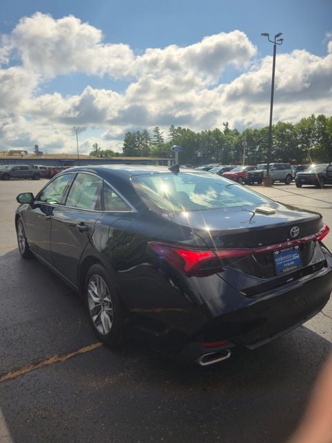 2022 Toyota Avalon XLE
