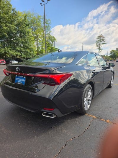 2022 Toyota Avalon XLE