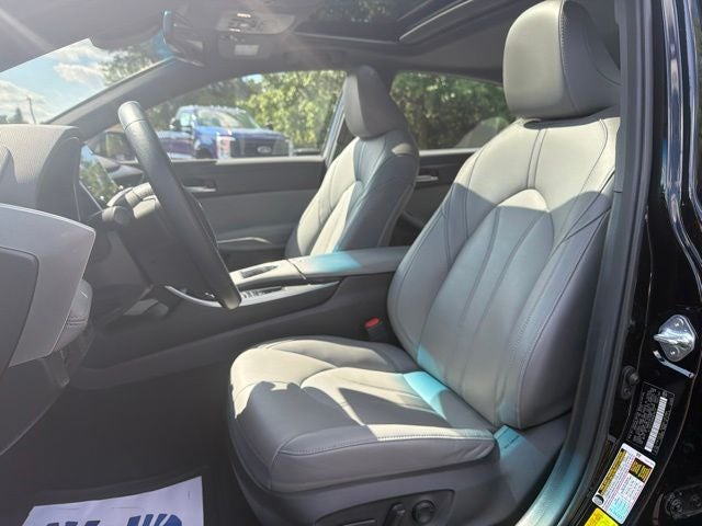 2022 Toyota Avalon XLE