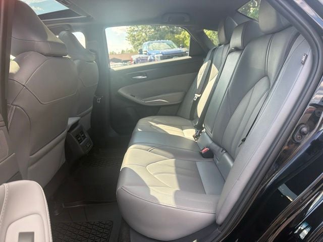2022 Toyota Avalon XLE