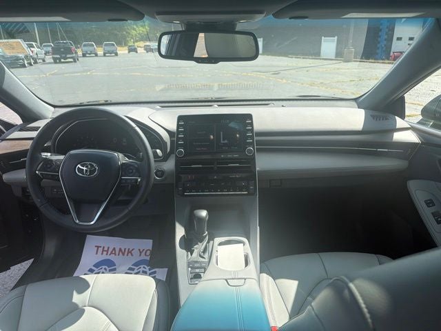 2022 Toyota Avalon XLE
