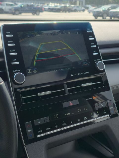 2022 Toyota Avalon XLE